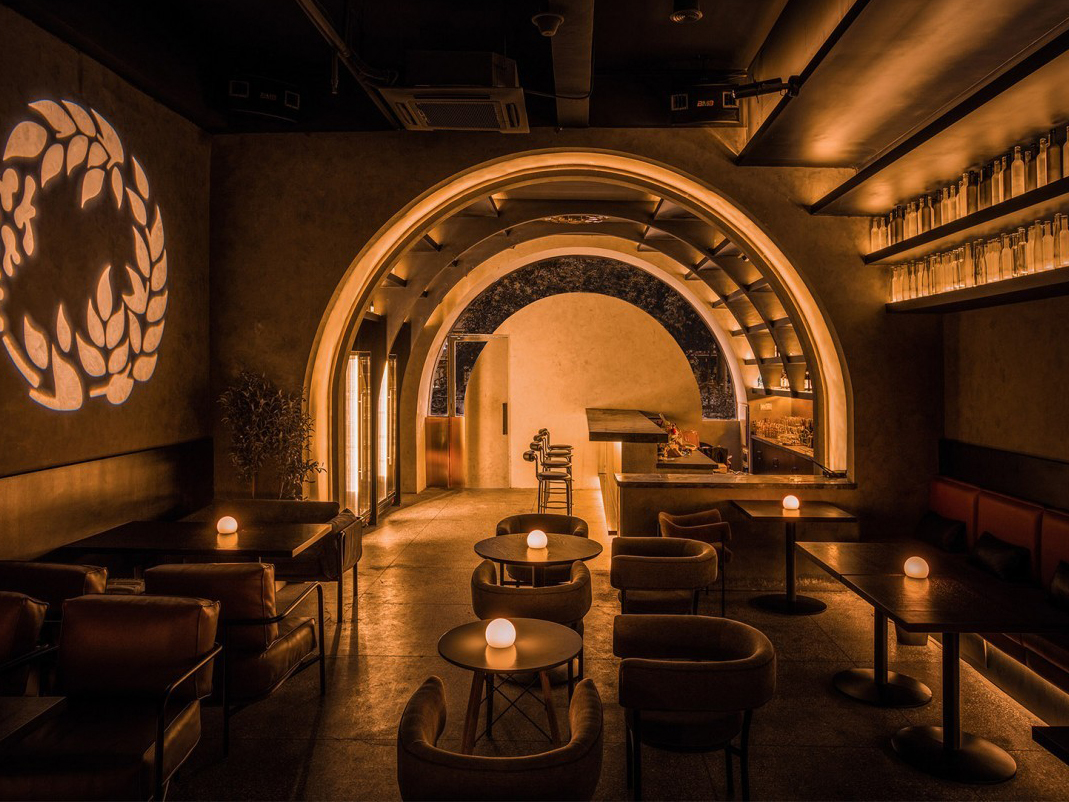 藤蔓酒吧空間設計