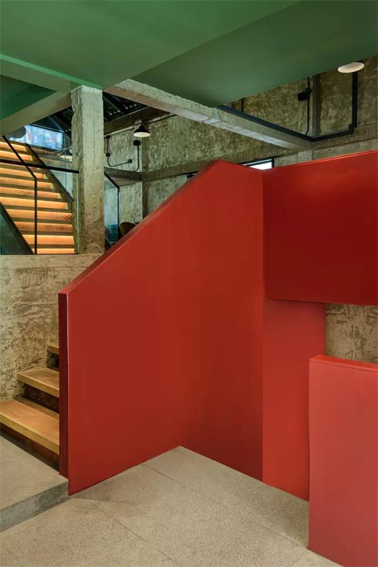 美國棒約翰披薩連鎖餐廳 · 金邊BKK1 ?ST51/352