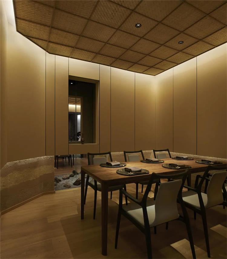 瑠璃·懷石料理餐廳 · 四川