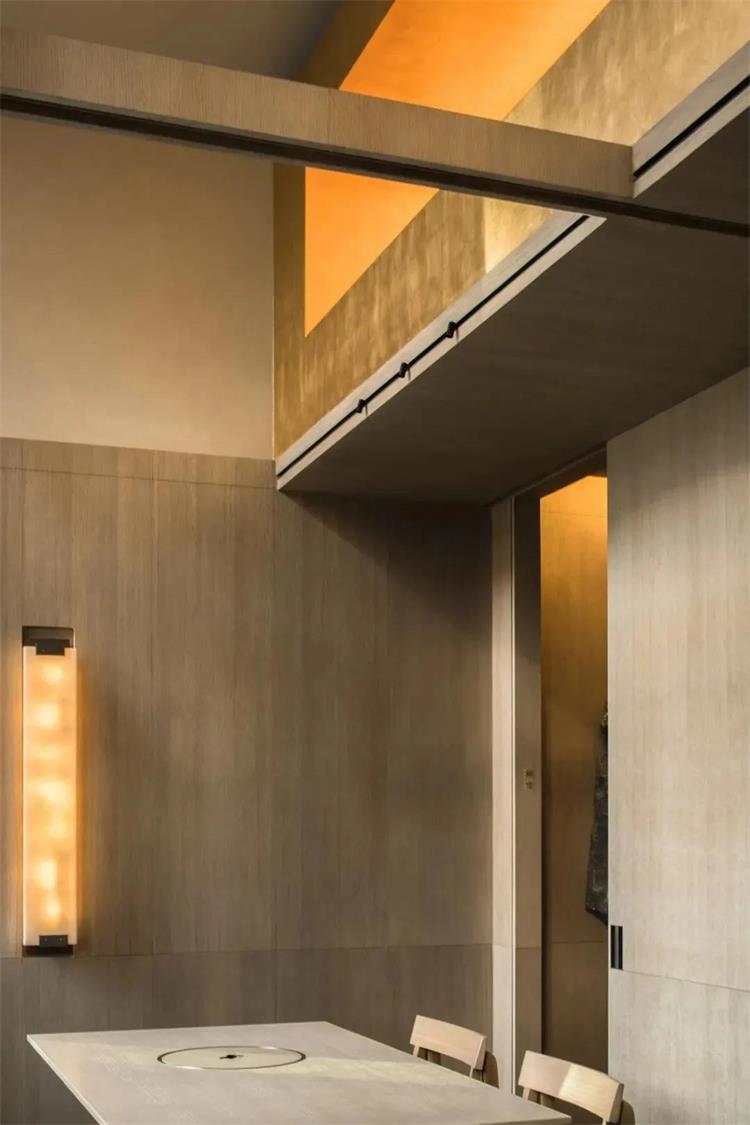 炎珀炭烤和牛 · ?深圳