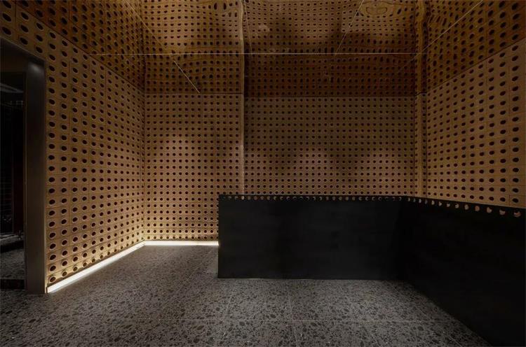 QU烤肉酒館 · ?上海