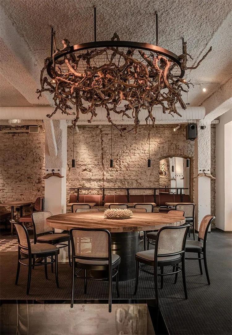 瘋狂酒館 · 烏克蘭利沃夫