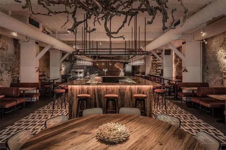 瘋狂酒館 · 烏克蘭利沃夫