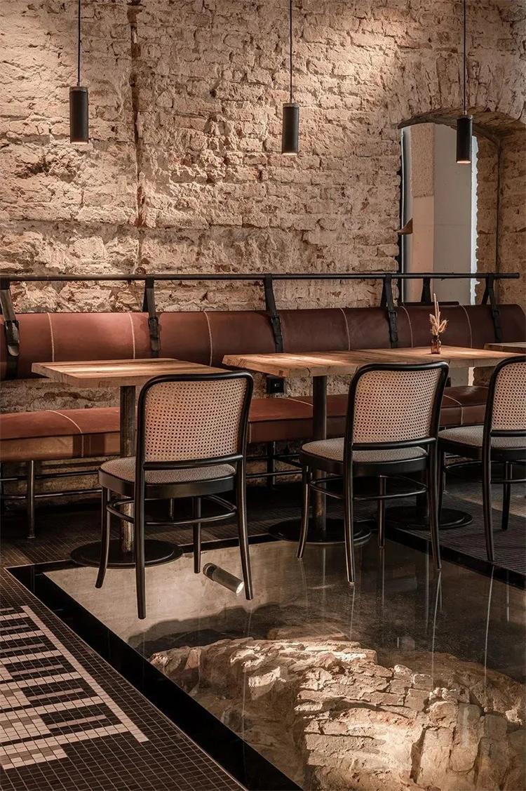 瘋狂酒館 · 烏克蘭利沃夫