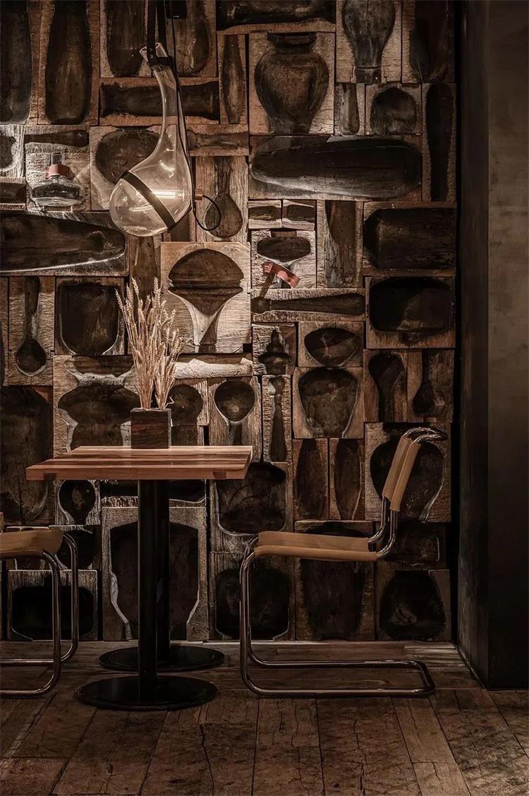 瘋狂酒館 · 烏克蘭利沃夫