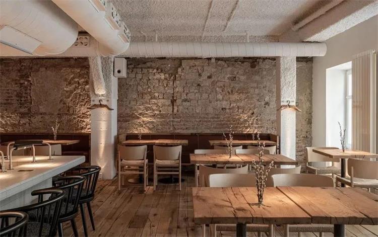 瘋狂酒館 · 烏克蘭利沃夫